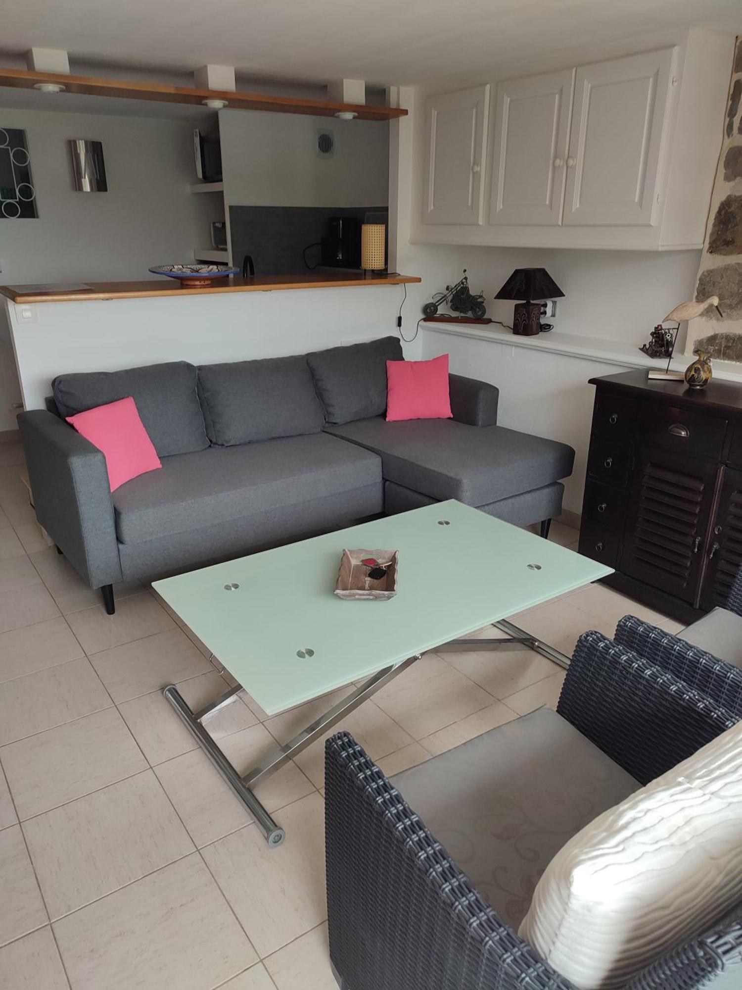 Le Jasmin Apartment มองเดอลิเยอลานาปูล ภายนอก รูปภาพ